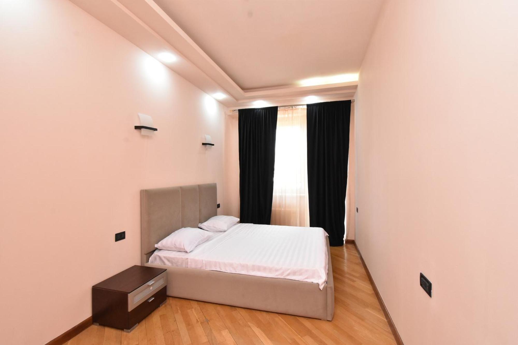 Amiryan Street, 3 Bedrooms Grand And Sunny Apartmet Am2711 Yerevan Ngoại thất bức ảnh