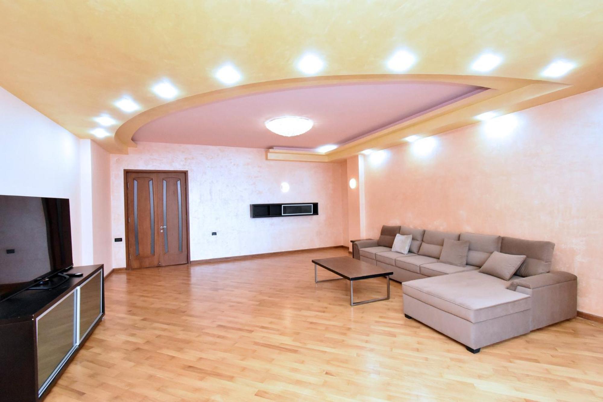 Amiryan Street, 3 Bedrooms Grand And Sunny Apartmet Am2711 Yerevan Ngoại thất bức ảnh