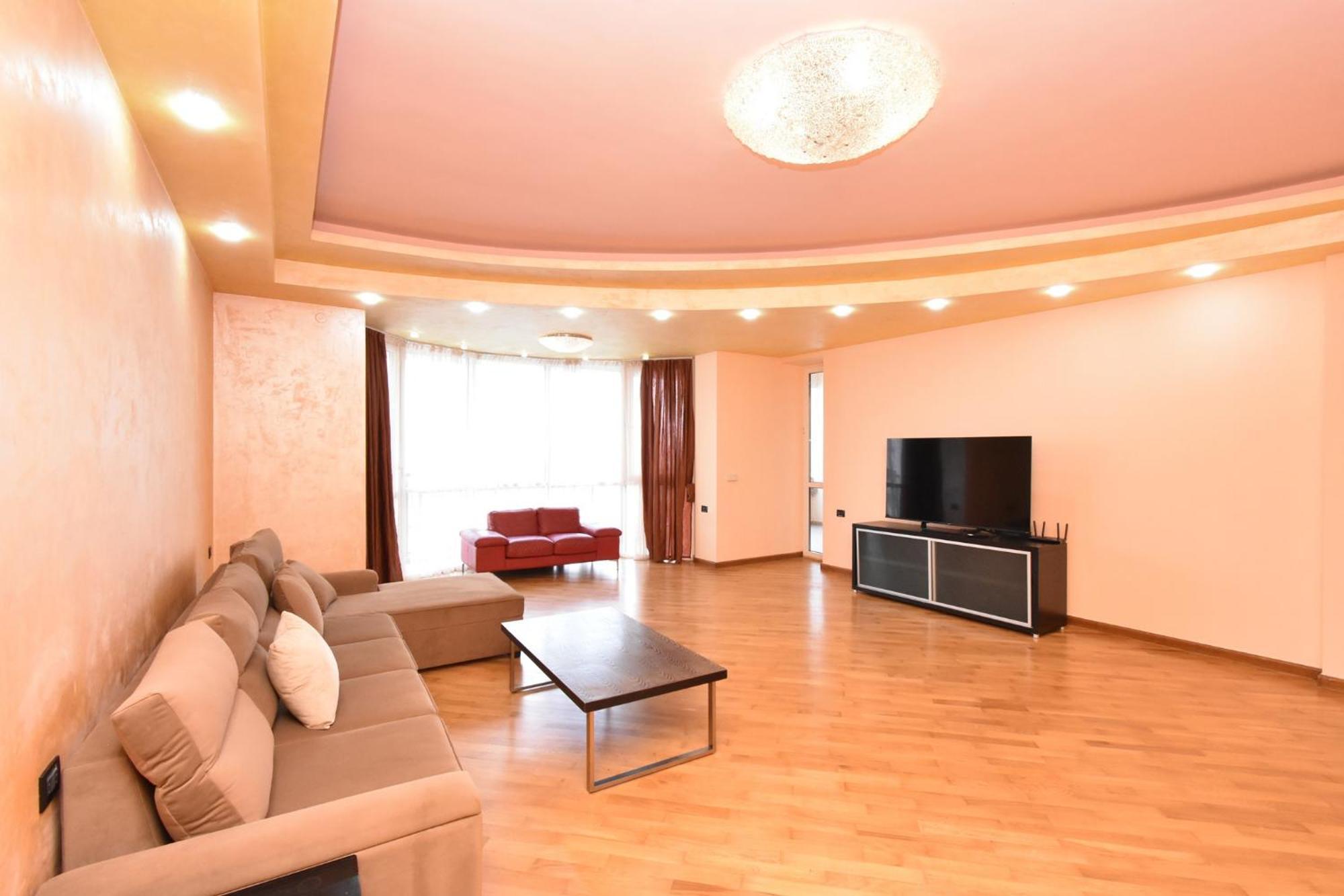 Amiryan Street, 3 Bedrooms Grand And Sunny Apartmet Am2711 Yerevan Ngoại thất bức ảnh